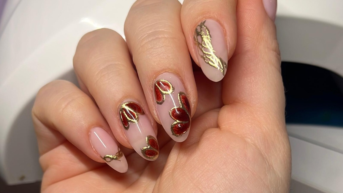 How to Get Geometric Nail Art